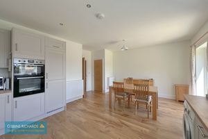 Kitchen/Diner- click for photo gallery
